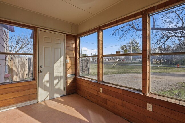 Building Photo - 1009 NW 97th St