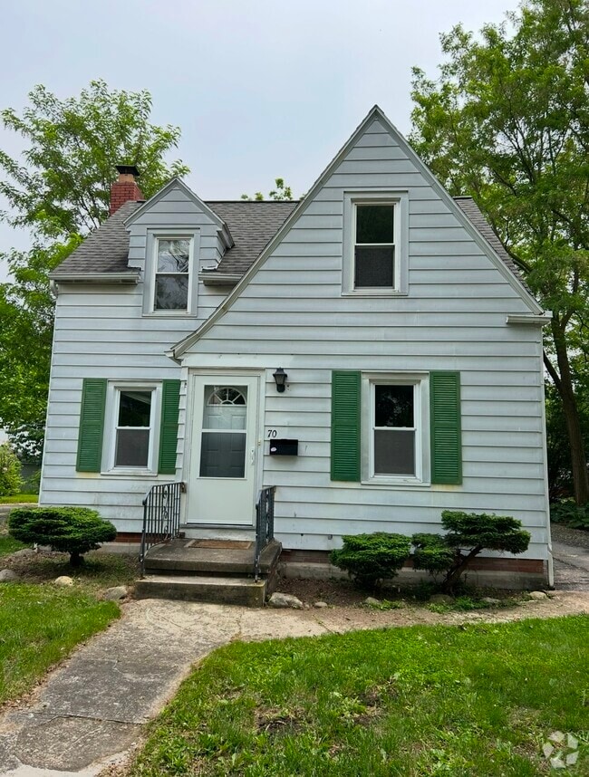 Building Photo - 70 Westview Ter