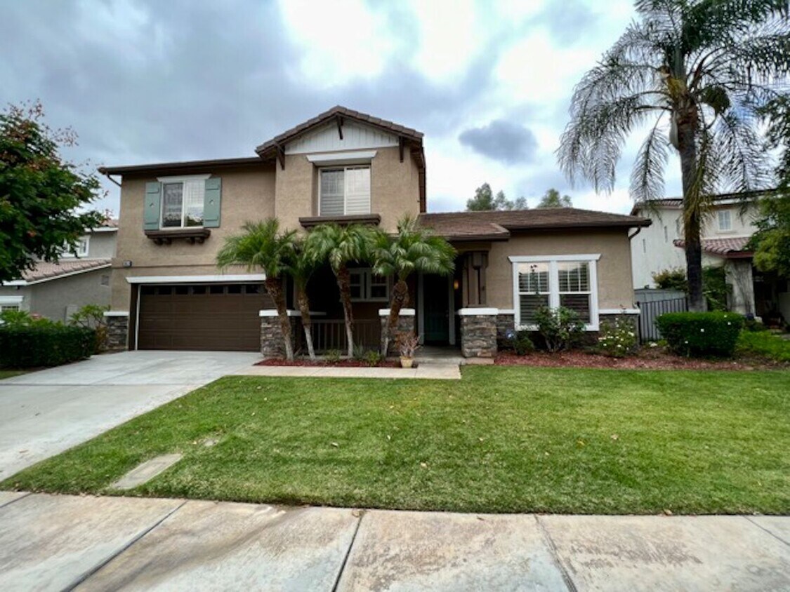 Foto principal - Beautiful Corona Pool Home with 4 bedroom ...