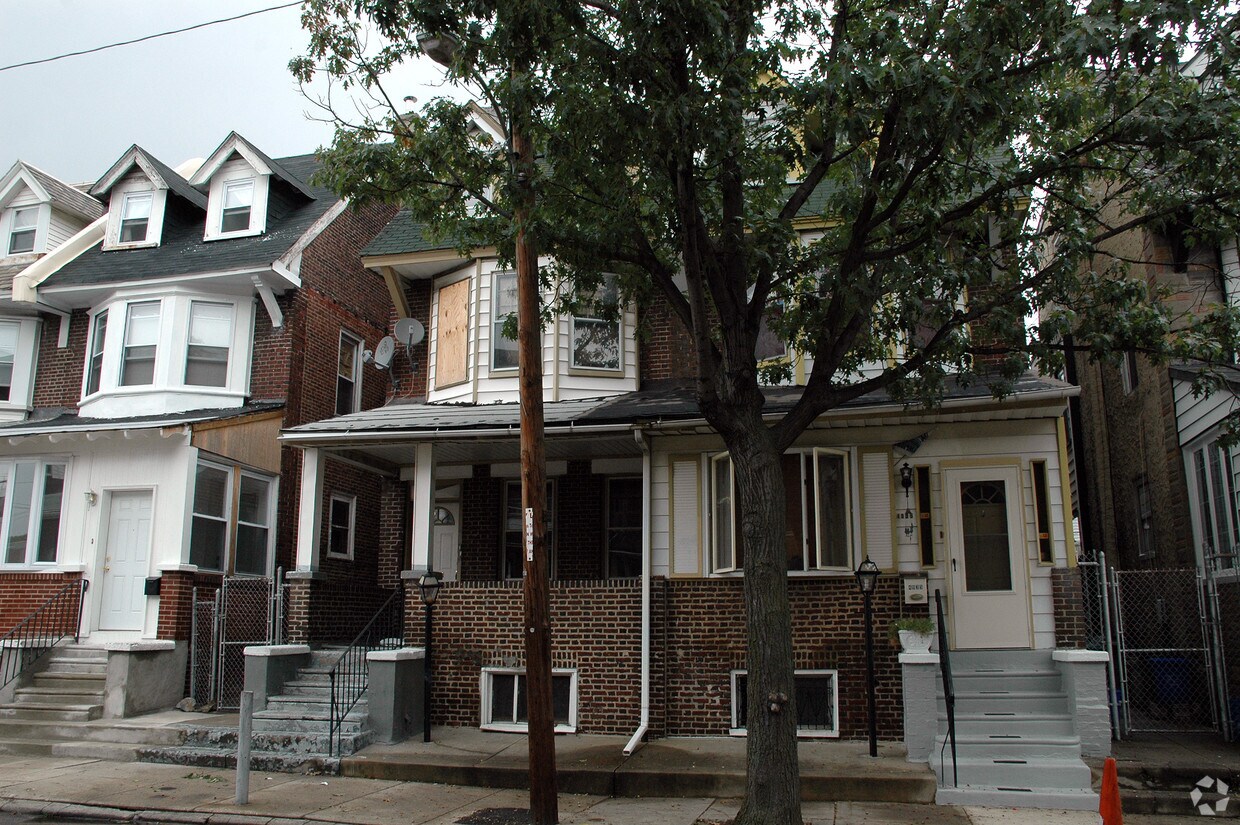 Foto del edificio - 4937 Chancellor St