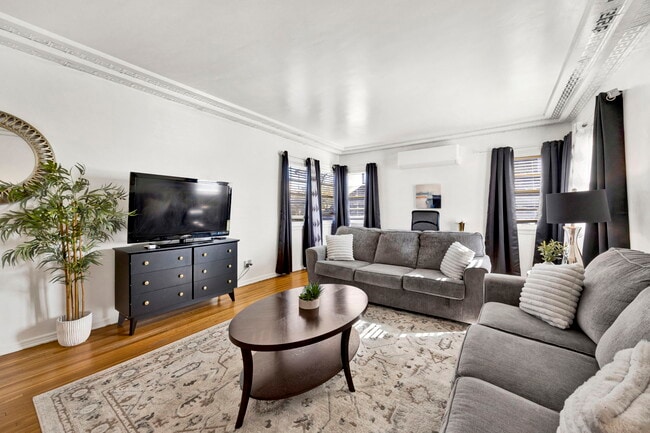 Building Photo - 4343 Laurel Canyon Blvd
