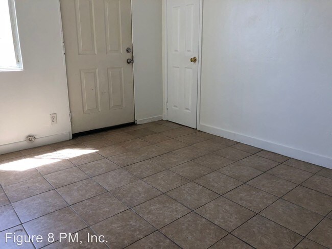 Foto del edificio - 4717 Valley Blvd