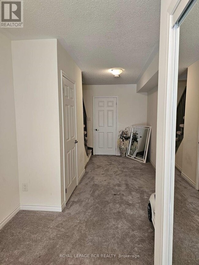 Building Photo - 22 Fusilier Dr
