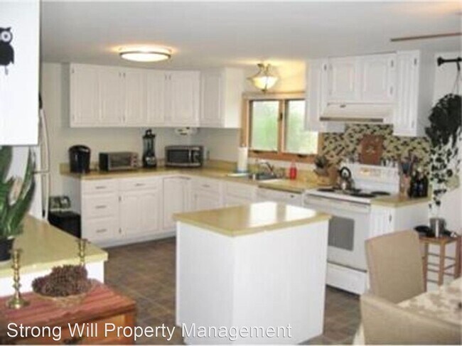 Building Photo - 3 br, 2 bath House - 1402 Hinesburg Road