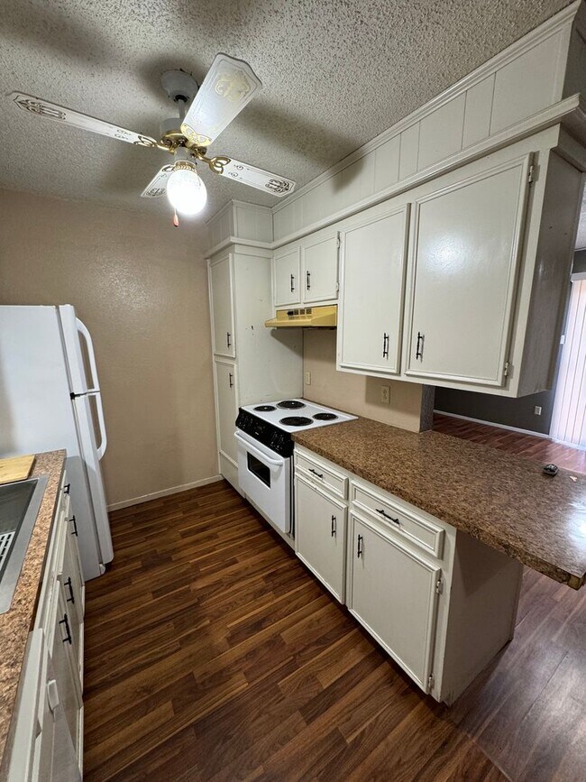 Building Photo - 7801 Avenue X