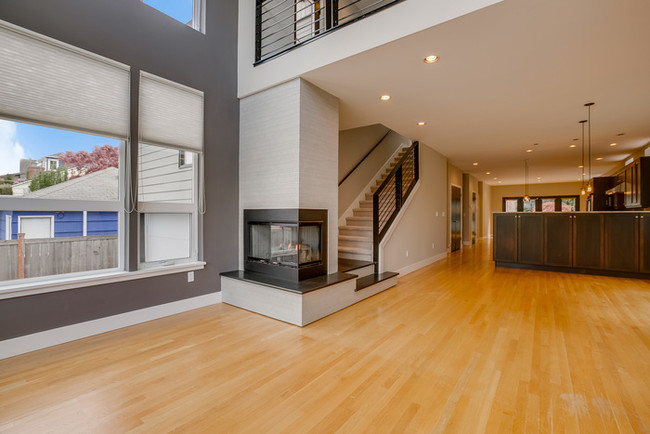 Building Photo - Fresh Airy Modern Alki Beach View Home