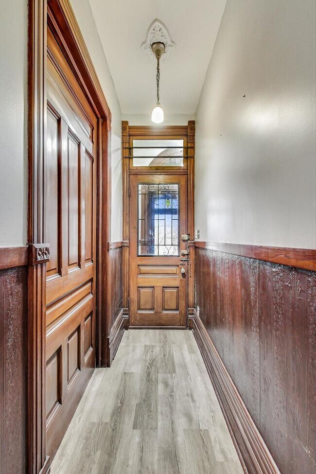 Foto del edificio - 1445 N California Ave