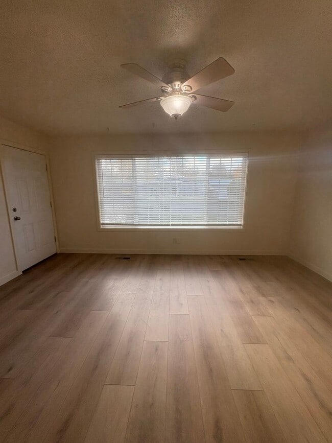 Foto del edificio - sim614/616