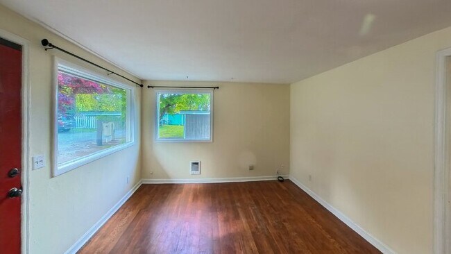 Foto del edificio - 529 Madison St