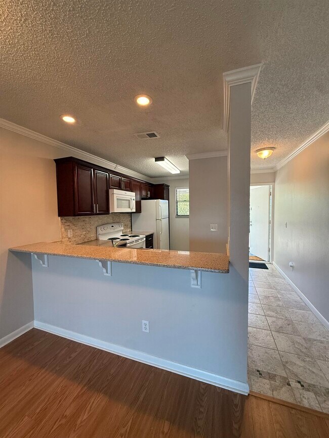 Foto del edificio - 650 W Pope Rd