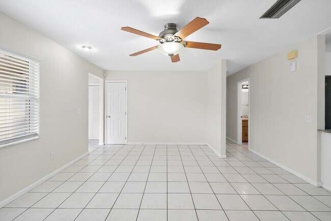 Foto del edificio - 17951 Dangler Rd