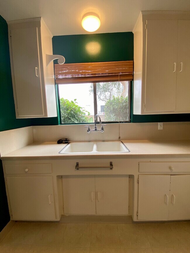 Foto del edificio - 8890 Hubbard St