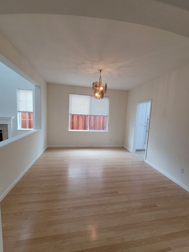 Foto del edificio - Must See! Move-In Ready House for Rent
