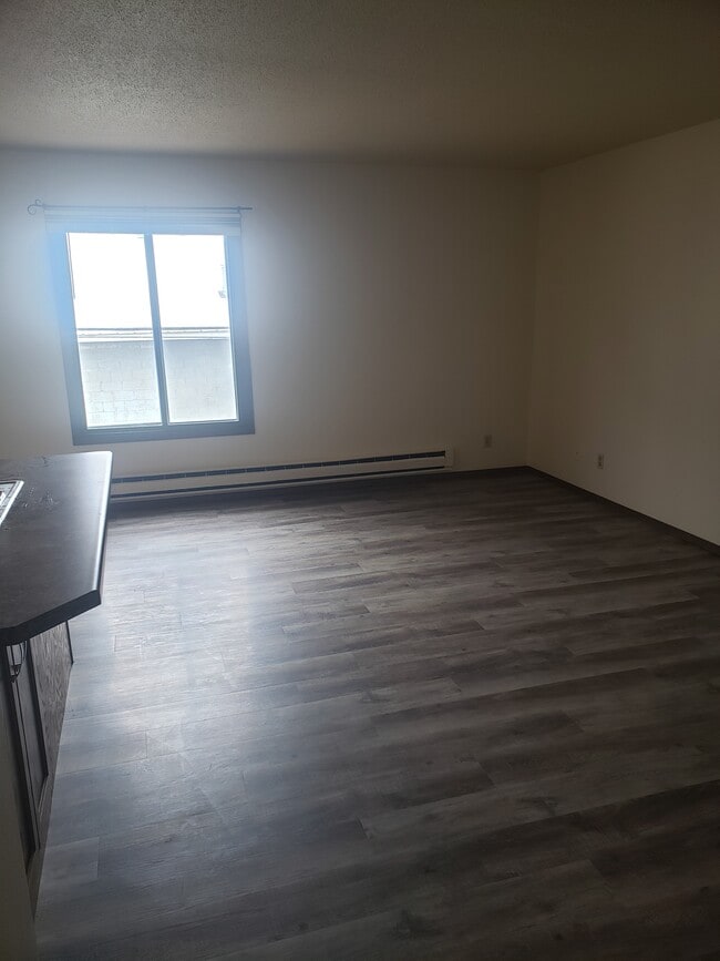 Foto del edificio - 114 2nd Ave N
