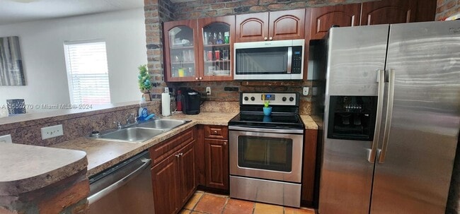 Building Photo - 14133 SW 121st Pl