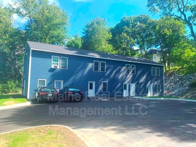 50 Walter St, Bangor, ME 04401 Townhome Rentals in Bangor ME