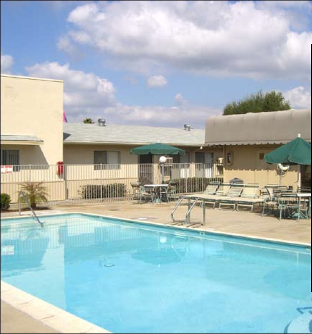 Piscina - The Grand Rose Apartments