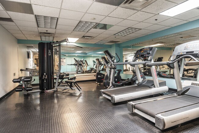 Photo du bâtiment - 798 Richmond Street West