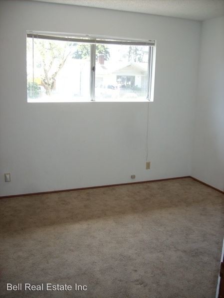 Foto del edificio - 438-438 Heywood Ave