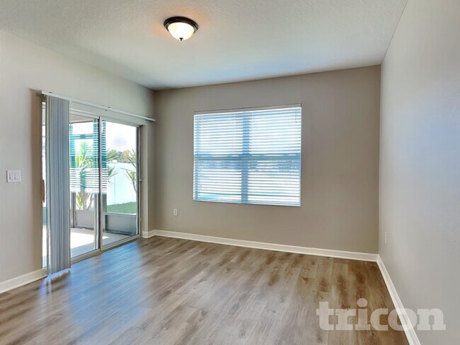 Foto del edificio - 4262 Roberta Dr