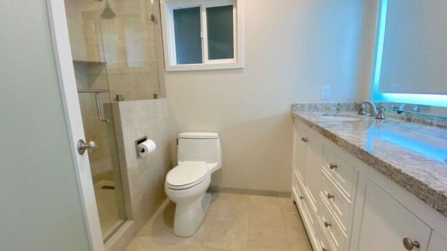 Building Photo - 4110 El Bosque Dr