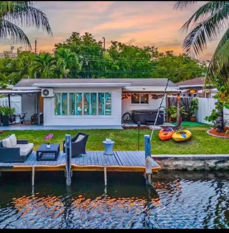 Photo - 420 SE 9th Ct (Fort Lauderdale, FL)