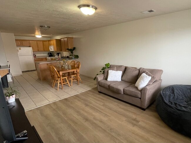 Front Room from Entry - 1969 N Canyon Rd