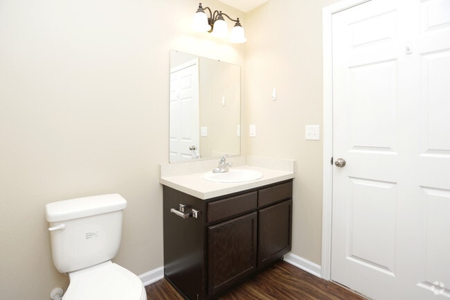Interior Photo - Aurum