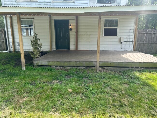 Photo - 252 Oak Ave Apartment