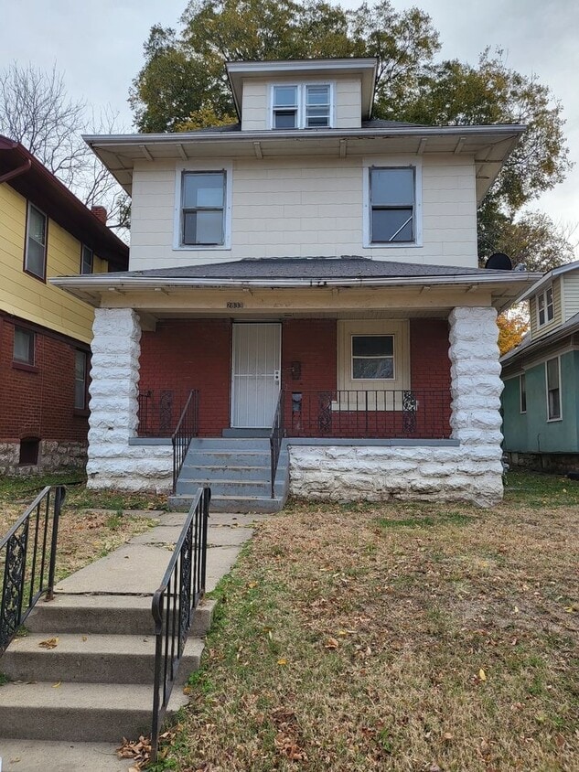 Primary Photo - 2833 Olive St | 4 Bed, 1 Bath | 1600 SQ Ft