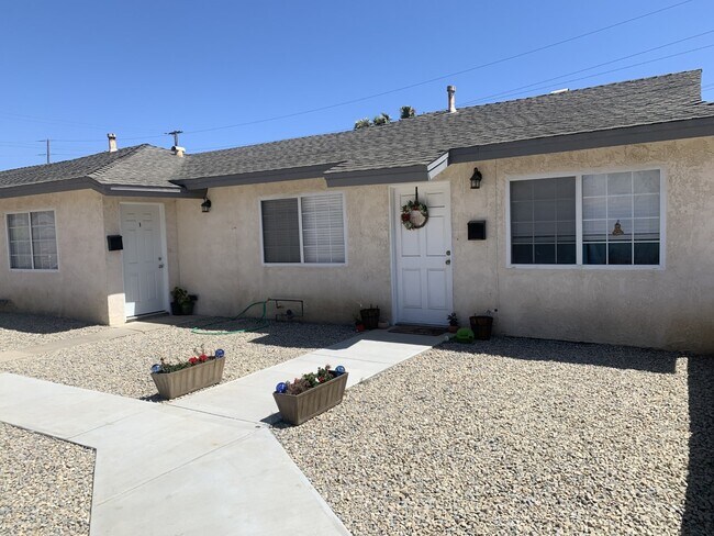 Foto del edificio - 308 N Second St