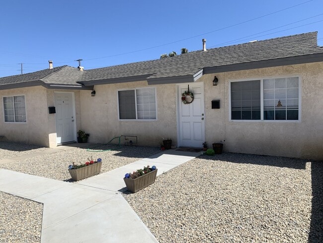 Building Photo - 308 N Second St