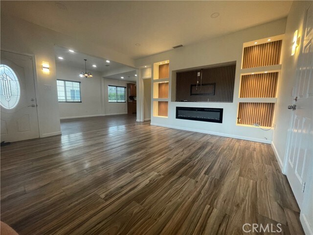 Foto del edificio - 5663 Ensign Ave