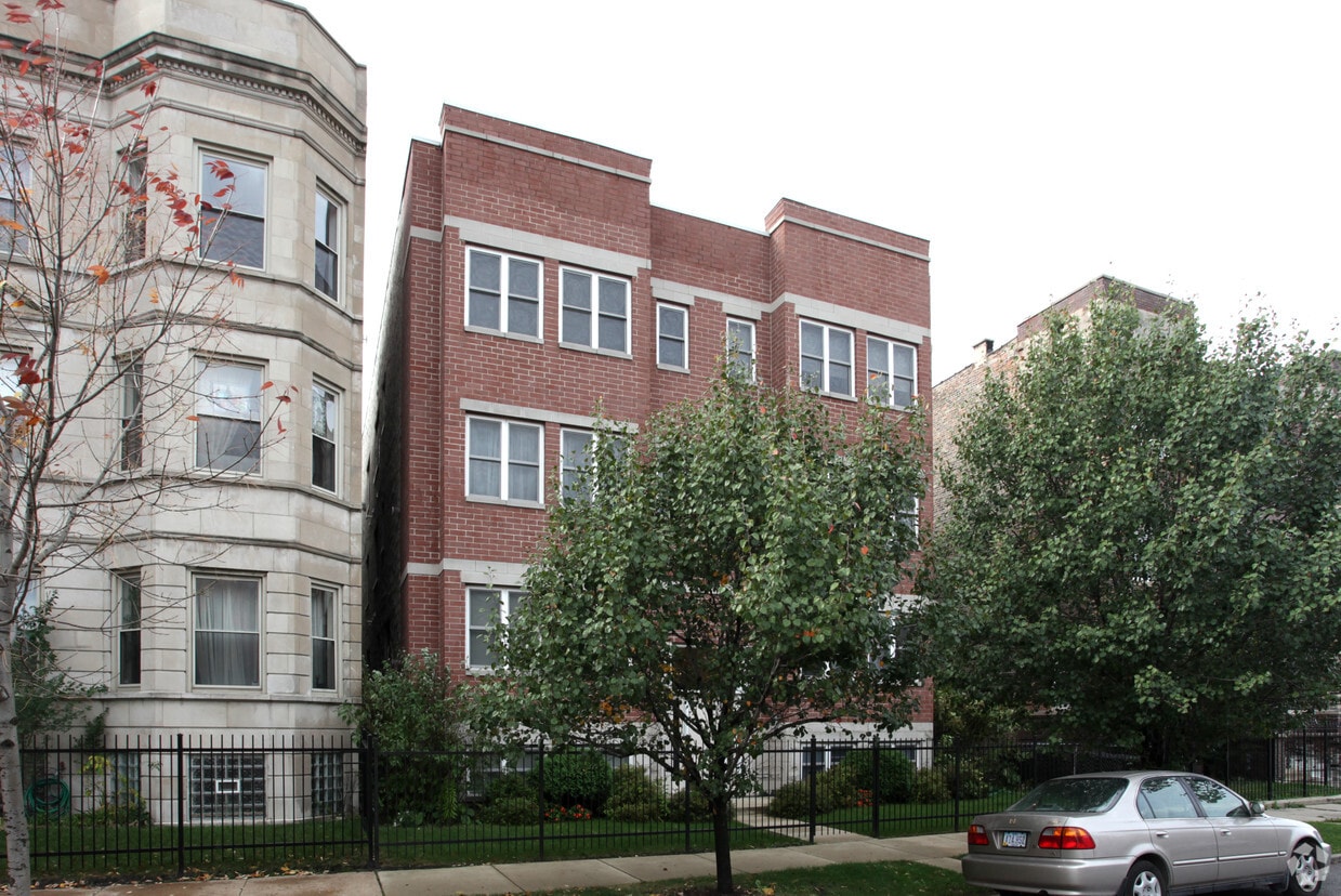 Foto del edificio - 4346-4348 S Lake Park Ave