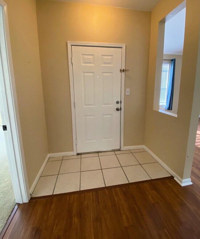 Photo - 1226 S Missouri Ave Townhome