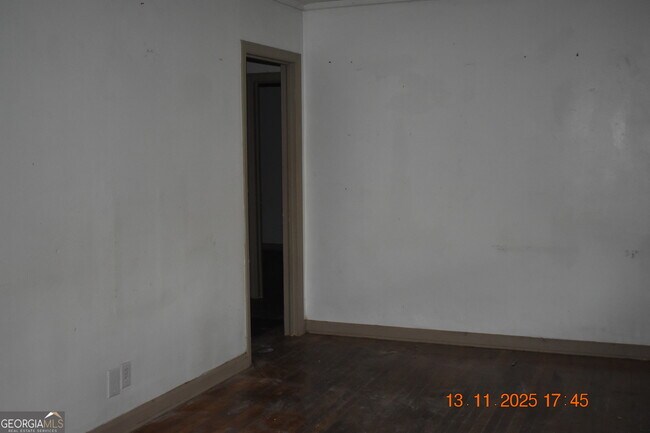 Foto del edificio - 3189 Somerset Dr