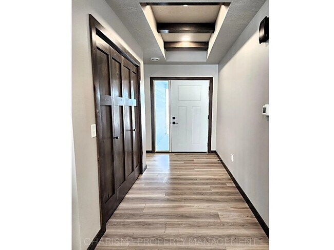 Foto del edificio - 1605 Neil Ave