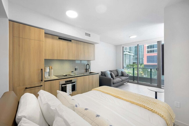 Foto del edificio - 121 NE 5th St