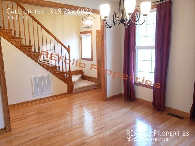 Building Photo - Beautiful 3 Bedroom Home w/a Bonus Room + ...