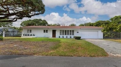 Building Photo - 15620 SW 87th Ct