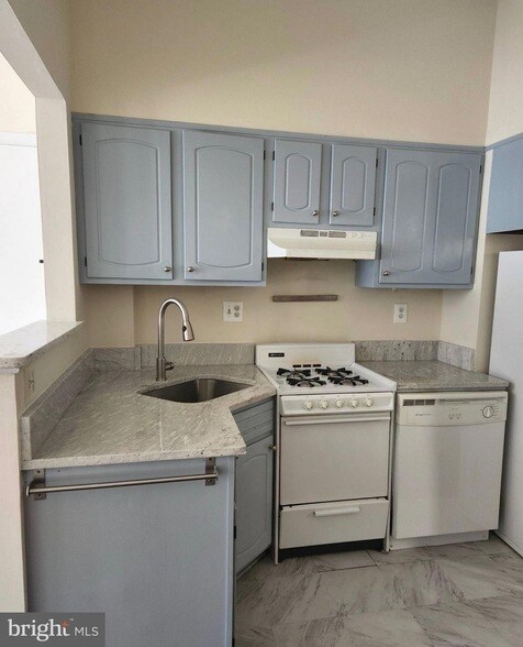 Foto del edificio - 2121 N Street NW Unit 3