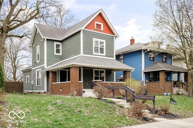 Building Photo - 1230 N Temple Ave