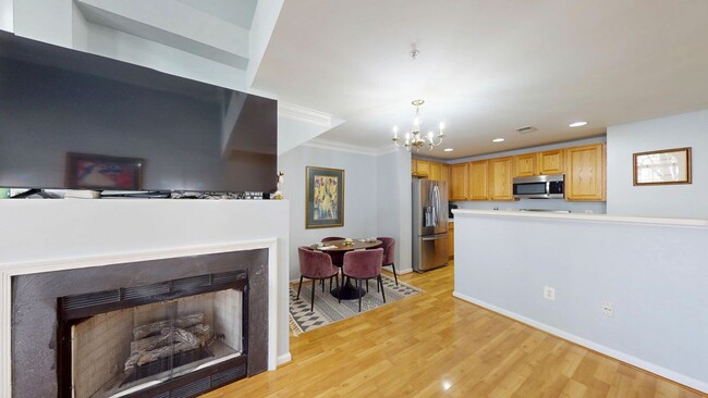 Building Photo - 42252 Black Rock Terrace