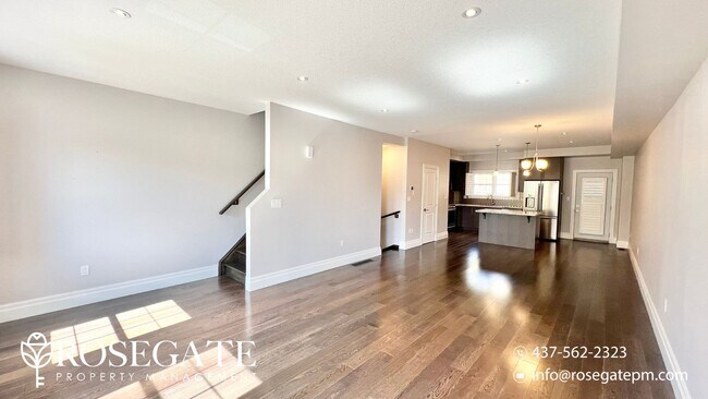 Building Photo - Spacious 3-Bedroom, 3-Bath Freehold Townho...