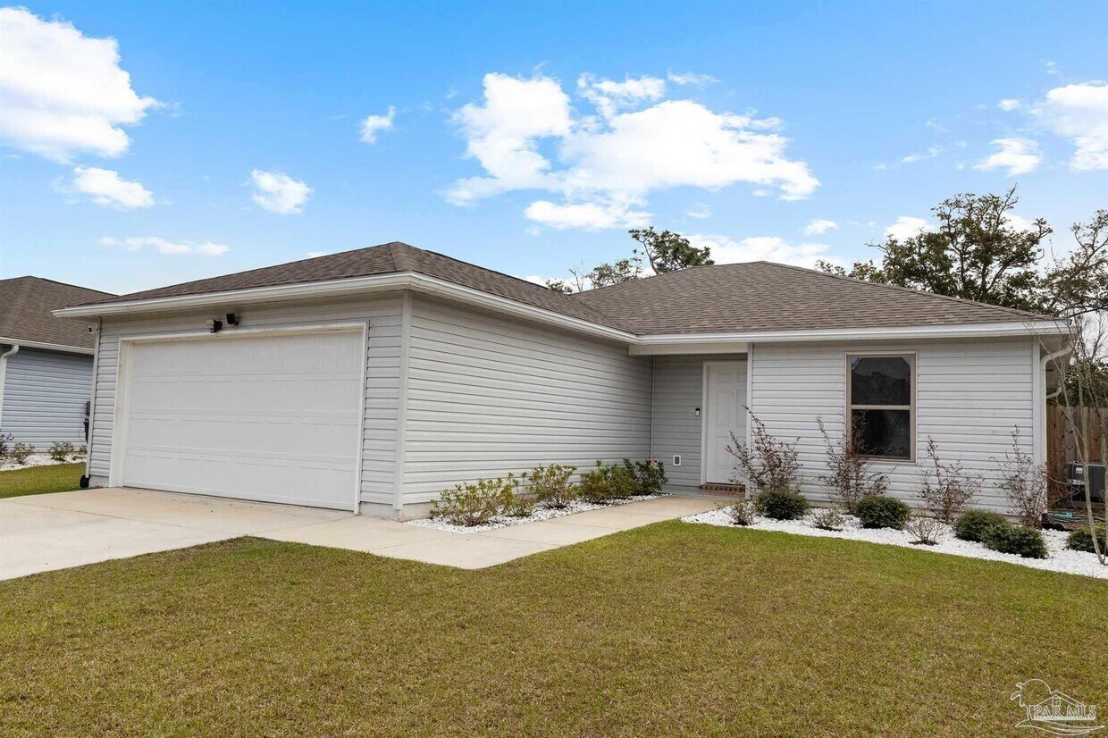 Foto principal - 8743 Schooner Ln