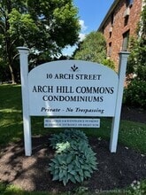 Building Photo - 10 Arch St