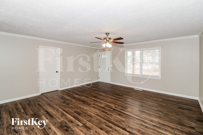 Foto del edificio - 1715 Straw Valley Rd