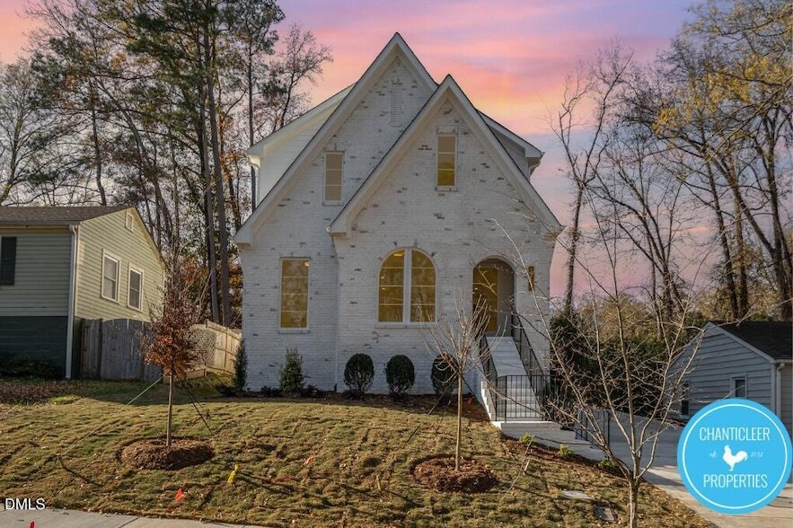 Foto principal - 1407 Sedgefield St