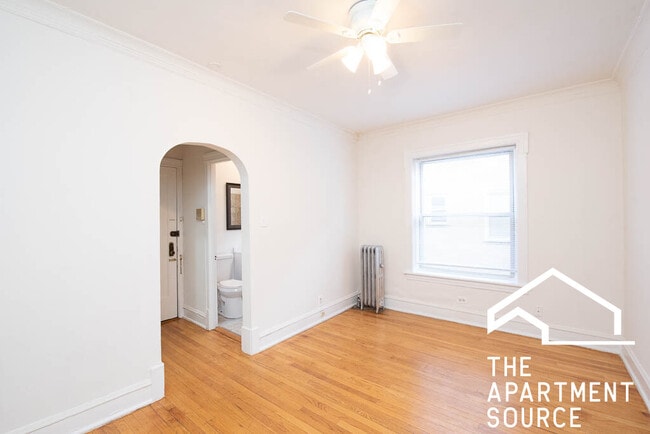 Foto del edificio - 6347 N Magnolia Ave