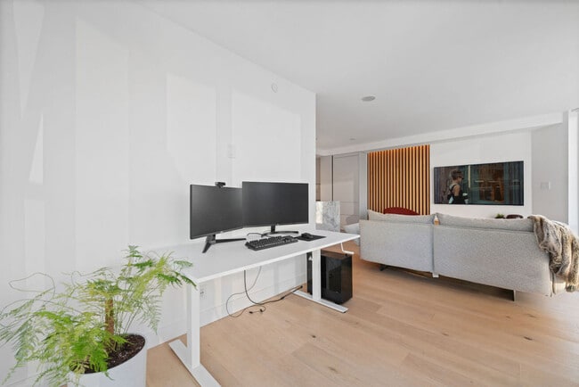 Building Photo - 583 Beach Crescent